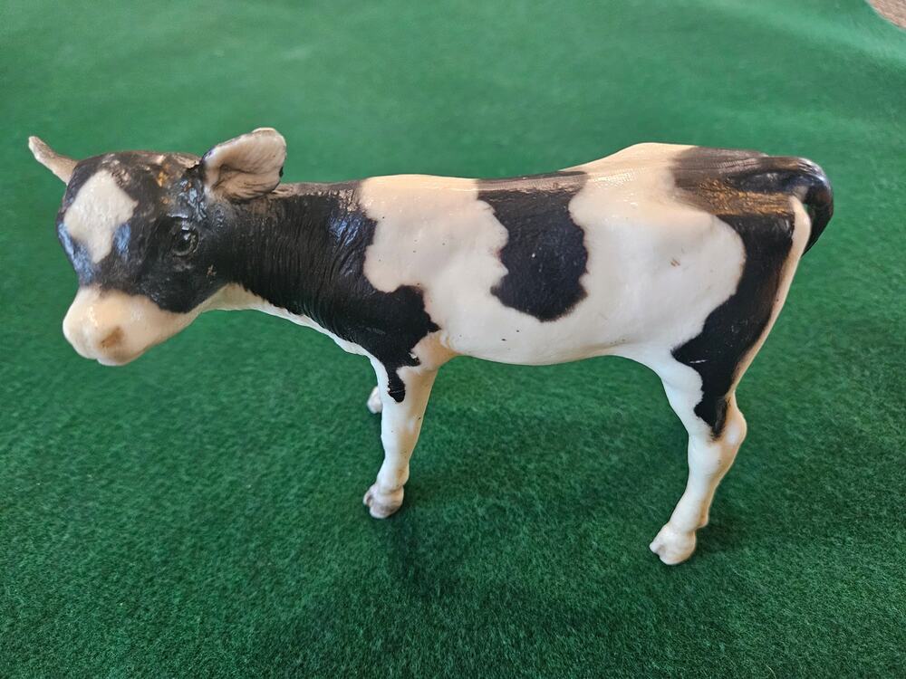 Breyer Vintage Holstein Calf, Black and White